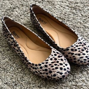 Born cheetah ballet flats